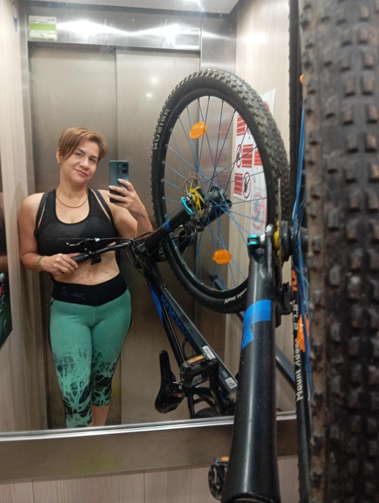 Chica busca chico en Cádiz: 