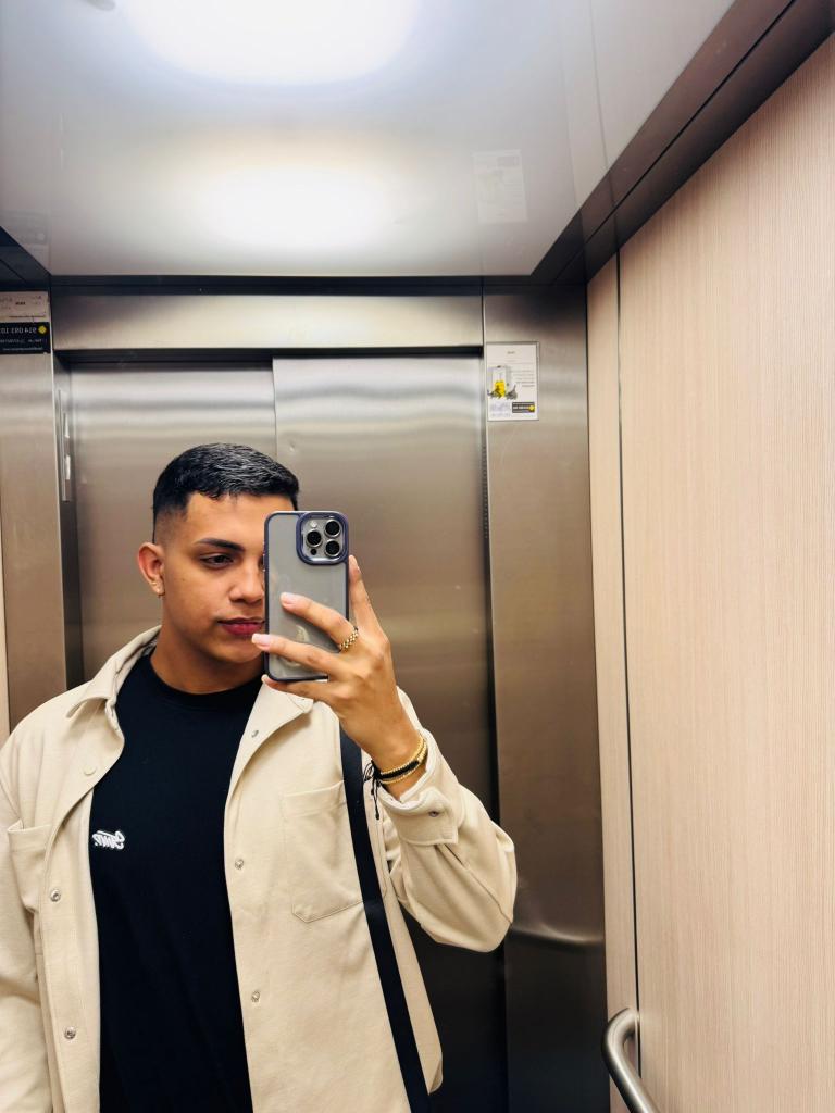 Chico busca chica en La Coruña: 