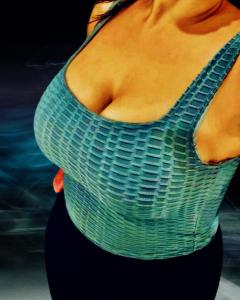 653305383: Chica busca chico en Madrid