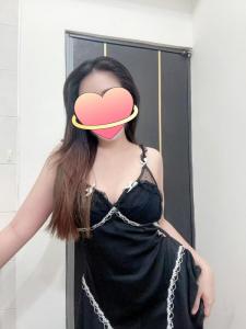 692669693: Chica busca chico en Barcelona