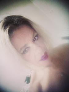 672484665: Chica busca chico en Alicante