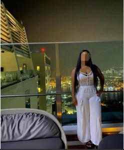 651732977: Chica busca chico en Ceuta