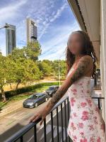 697756213: Chica busca chico en Madrid