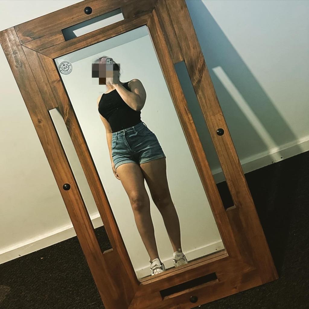 Chica busca chico en Alicante: 