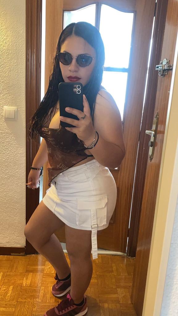 614812890: Chica busca chico en Madrid