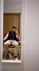 654979926: Chico busca chica en Málaga