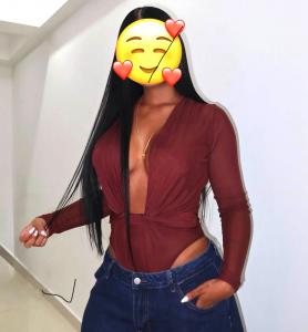 670860274: Chica busca chico en Madrid