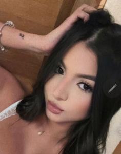 680615957: Chica busca chico en Pontevedra