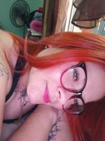 677308085: Chica busca chico en León