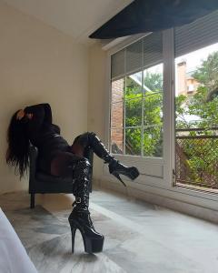 655511356: Chica busca chico en Málaga