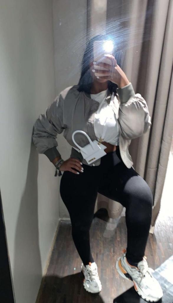 631203485: Chica busca chico en Barcelona