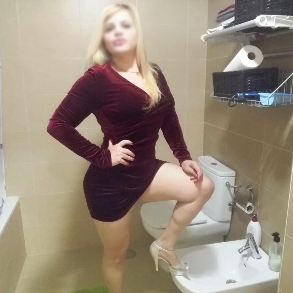 Chica busca chico en Almería: 