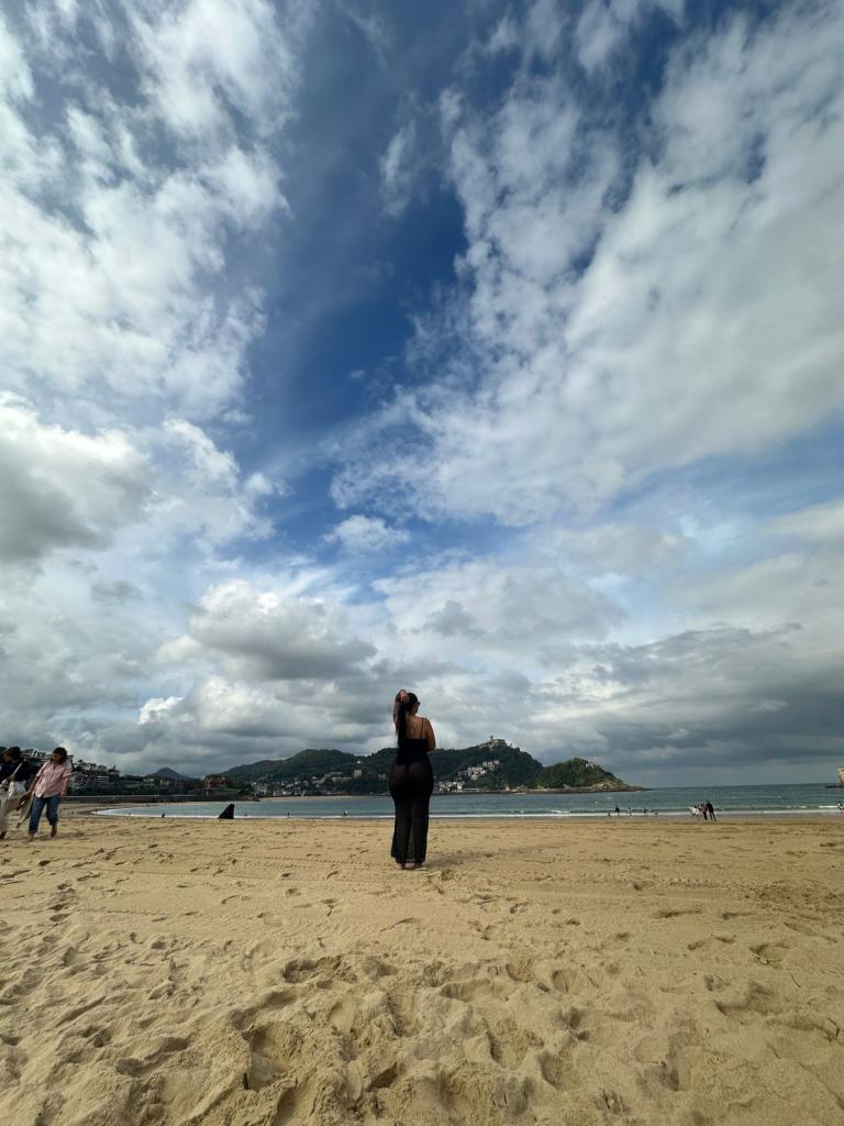 623140810: Chica busca chico en La Coruña