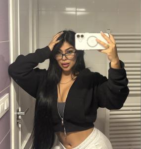 694262933: Chica busca chico en Pontevedra