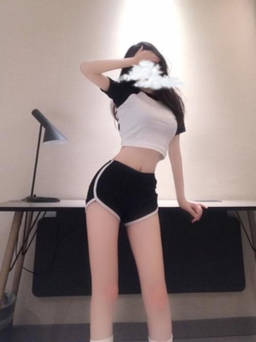 643024062: Chica busca chico en Barcelona