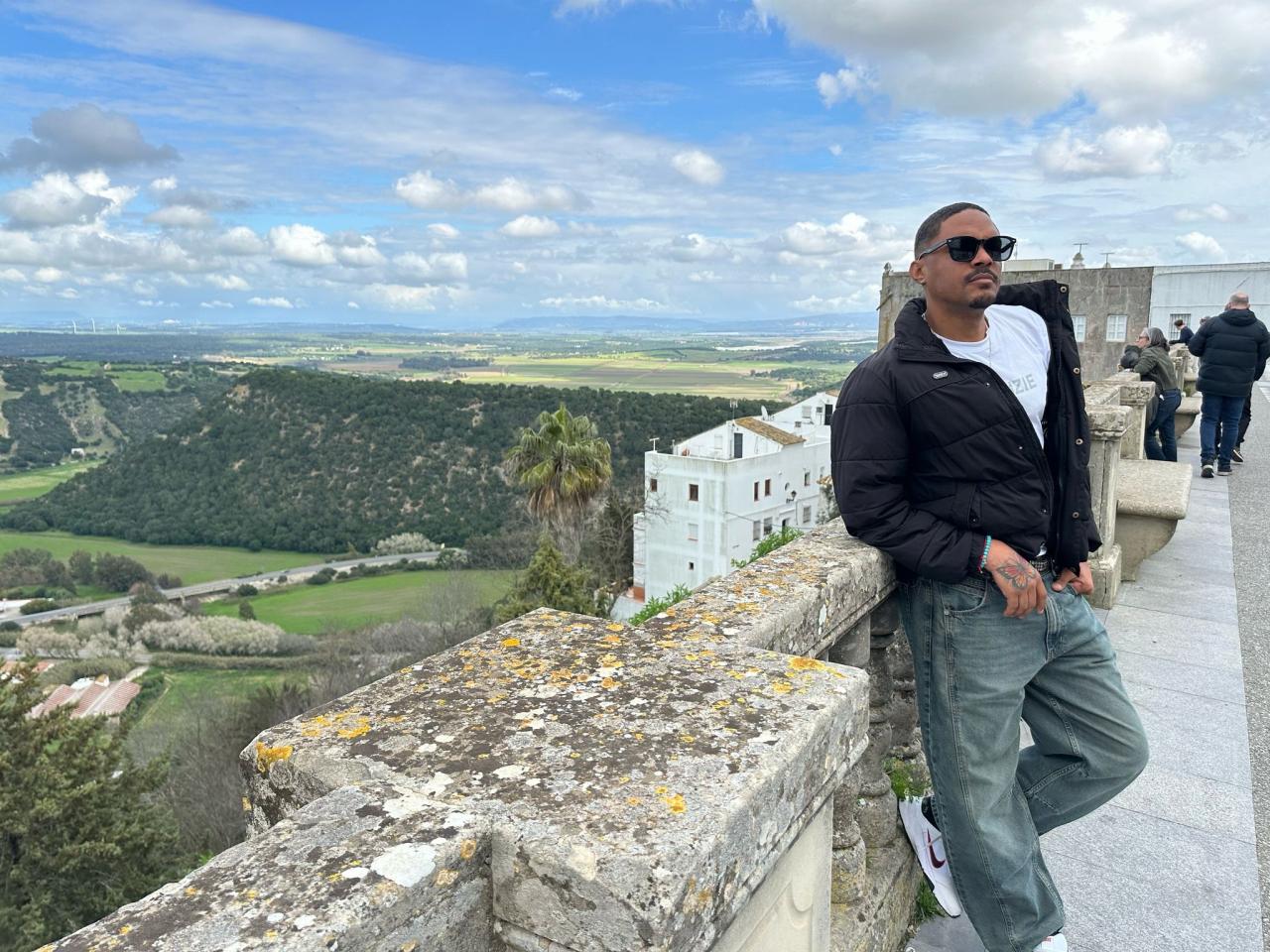 603843837: Chico busca chica en Cádiz