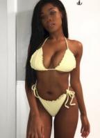 631954606: Chica busca chico en Barcelona