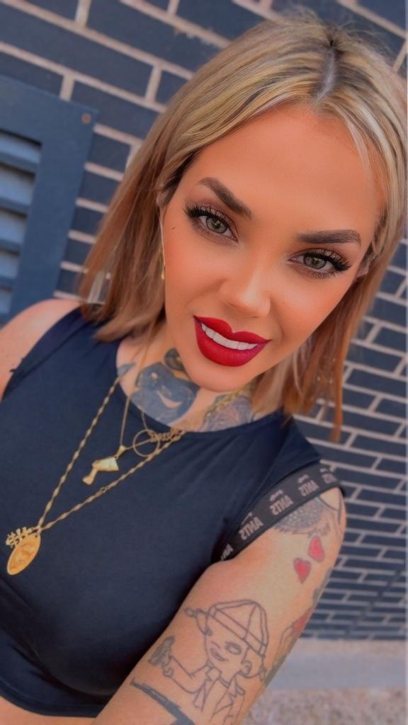 645061057: Chica busca chico en Madrid