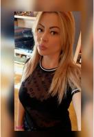 645944071: Chica busca chico en La Coruña