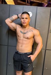 695032626: Chico busca chica en Barcelona