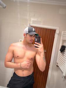 662421374: Chico busca chica en Zaragoza