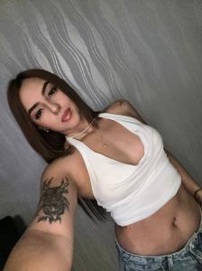 624579233: Chica busca chico en Tenerife