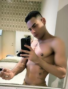 662462101: Chico busca chica en Barcelona