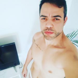 674574573: Chico busca chica en Murcia