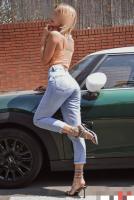 621362911: Chica busca chico en Sevilla