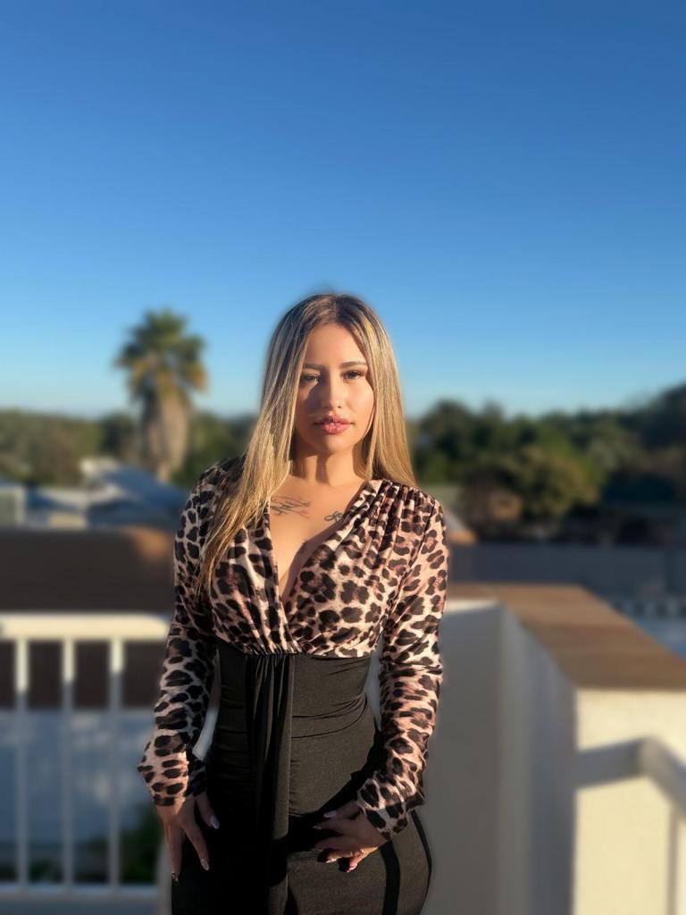 Chica busca chico en Ibiza: 