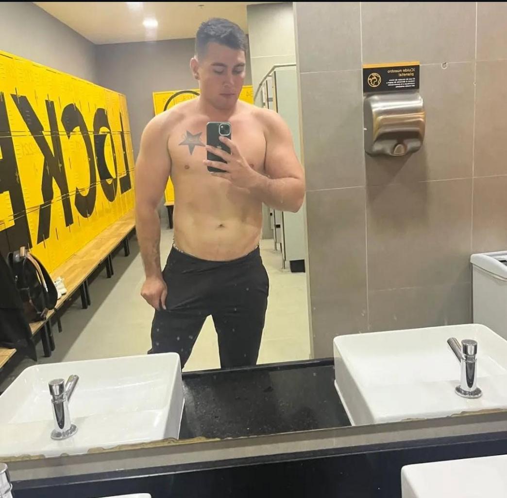 679034217: Chico busca chica en Málaga