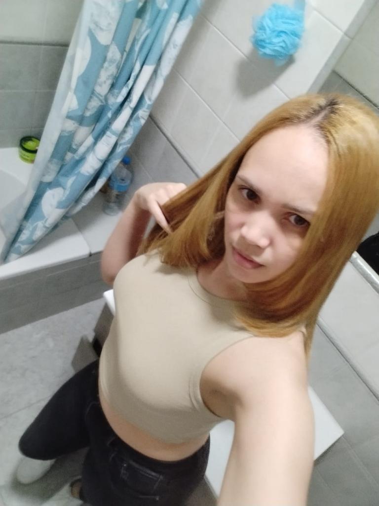 646793294: Chica busca chico en Soria