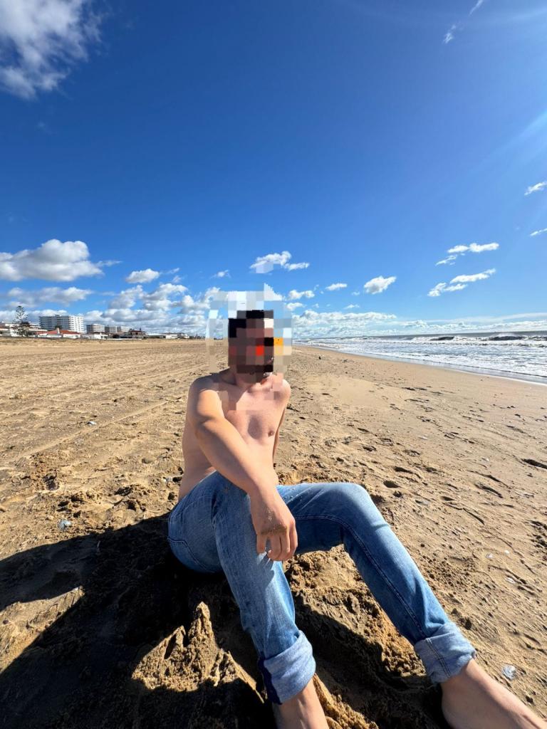 Chico busca chica en Huelva: 