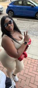 631434875: Chica busca chico en Huelva