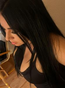 673571399: Chica busca chico en Madrid