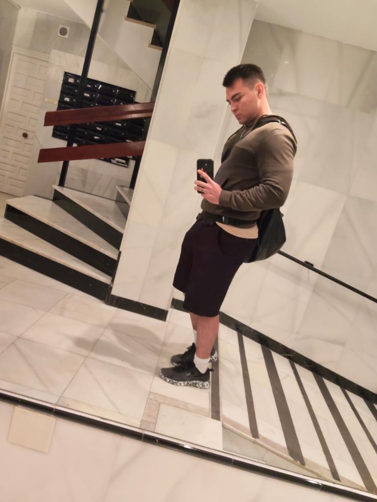 679034217: Chico busca chica en Málaga