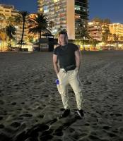 679034217: Chico busca chica en Málaga