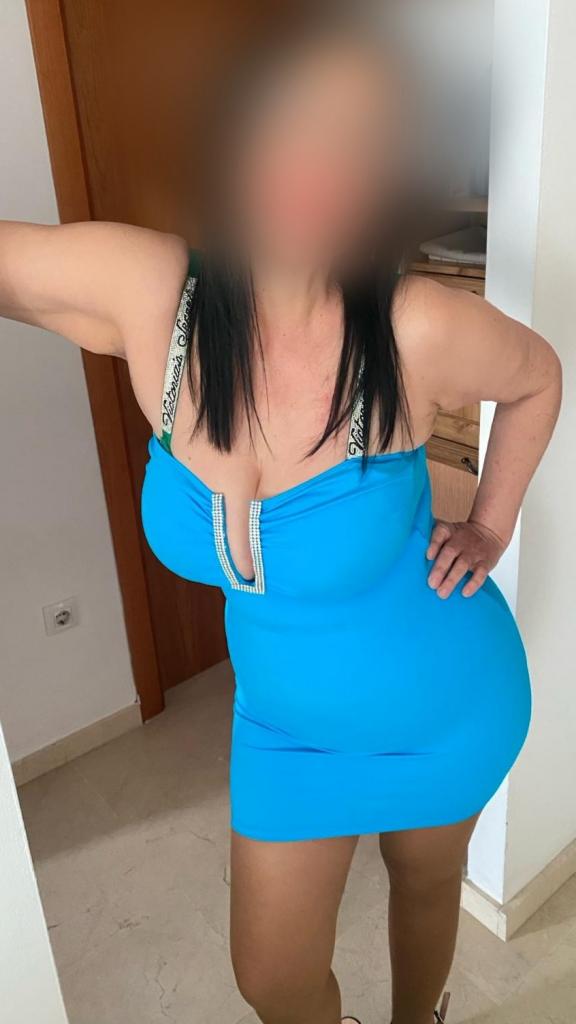 617033709: Chica busca chico en Sevilla