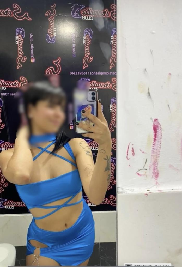 614877229: Chica busca chico en Navarra