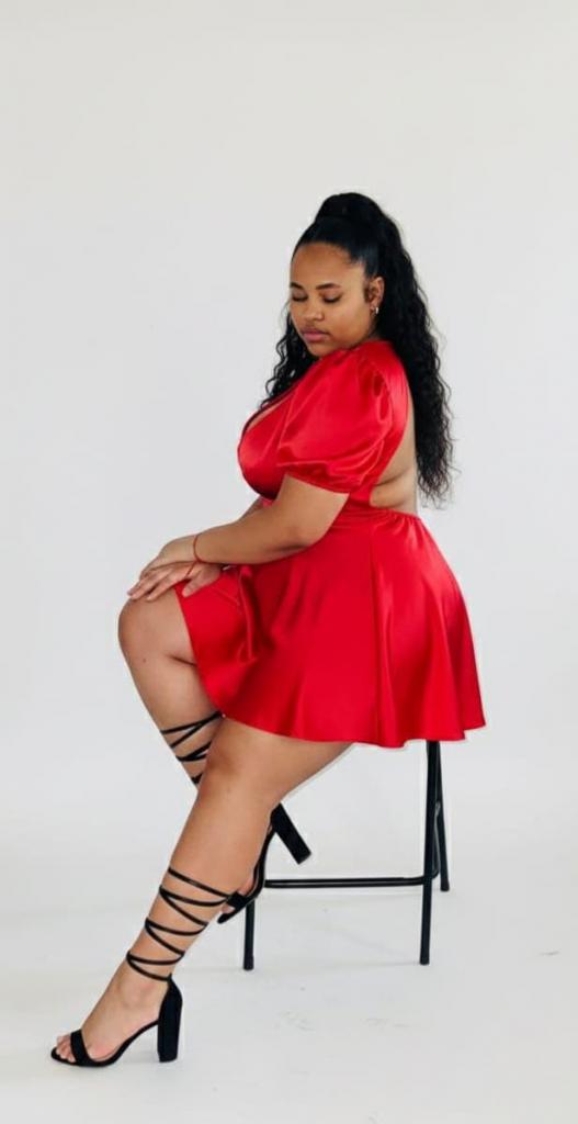 604228973: Chica busca chico en Barcelona