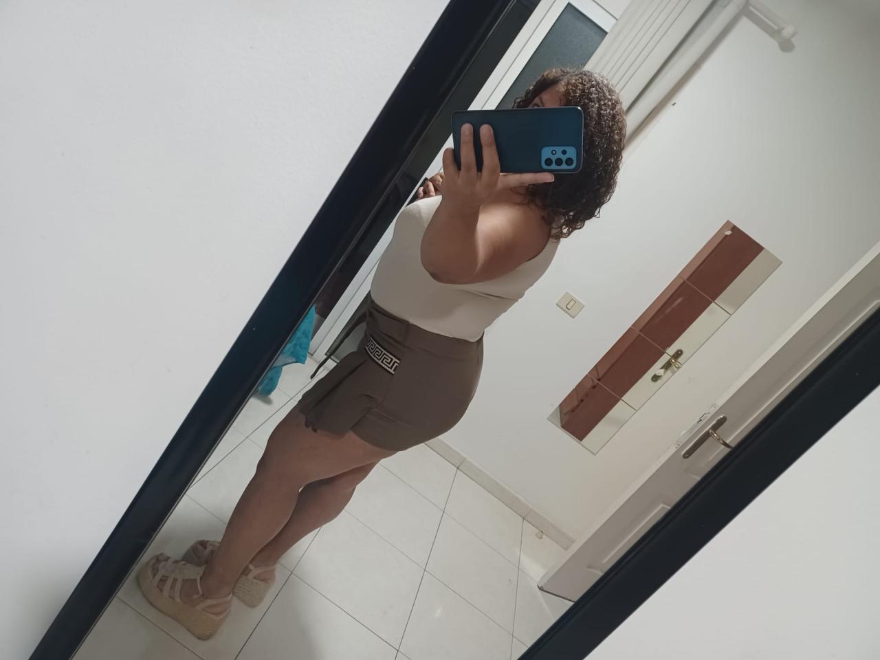 Chica busca chico en Tenerife: 