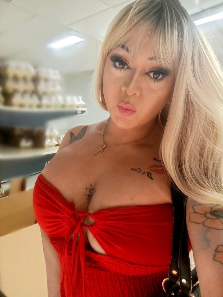 683138394: Chica busca chico en Málaga