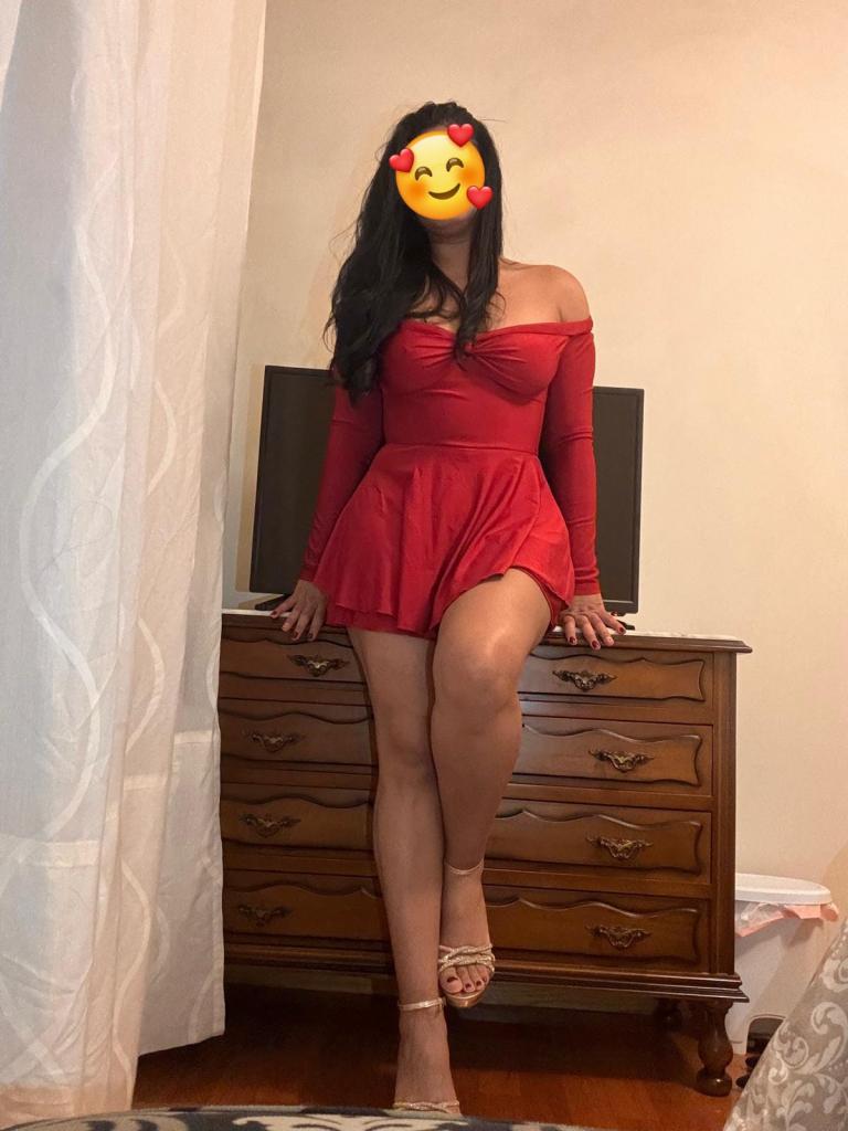 657886177: Chica busca chico en La Coruña