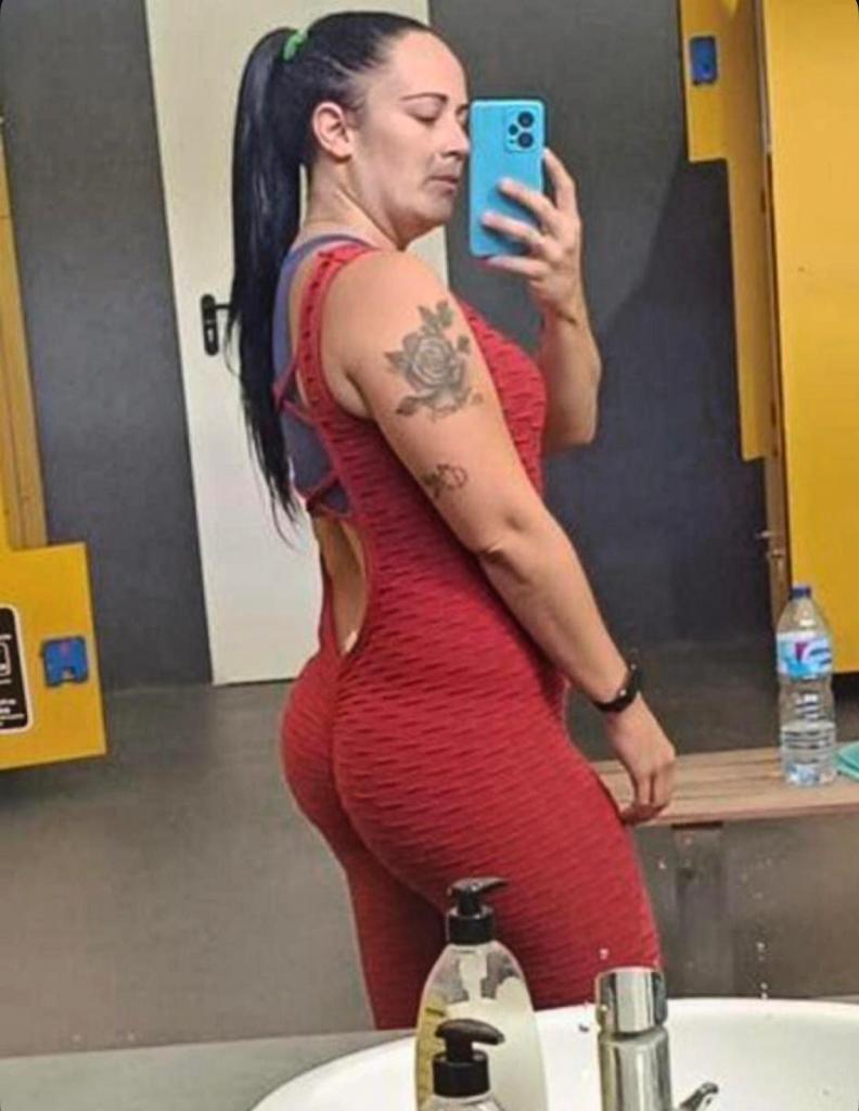 644248269: Chica busca chico en Zaragoza