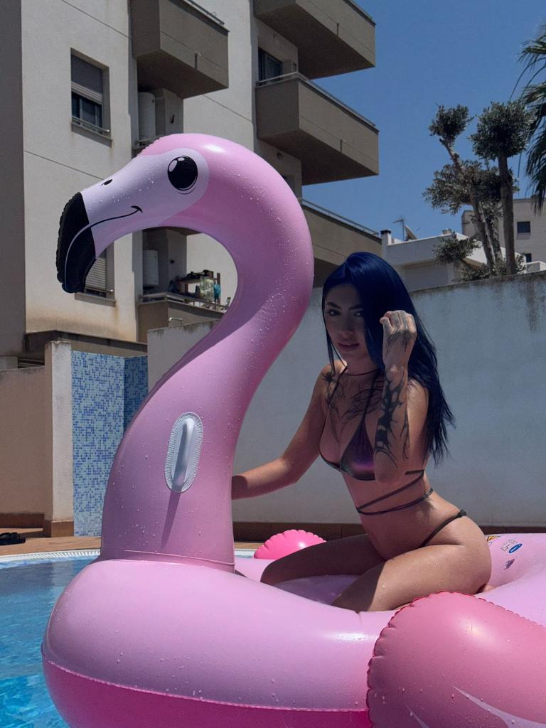 617246186: Chica busca chico en Málaga