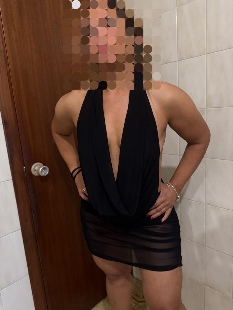 614951774: Chica busca chico en La Coruña