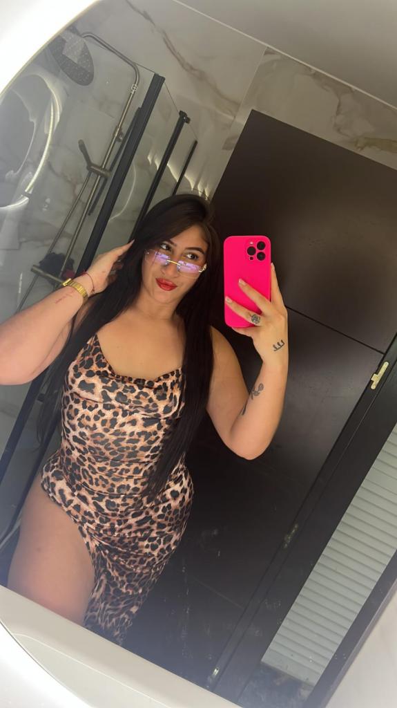 610114092: Chica busca chico en Sevilla