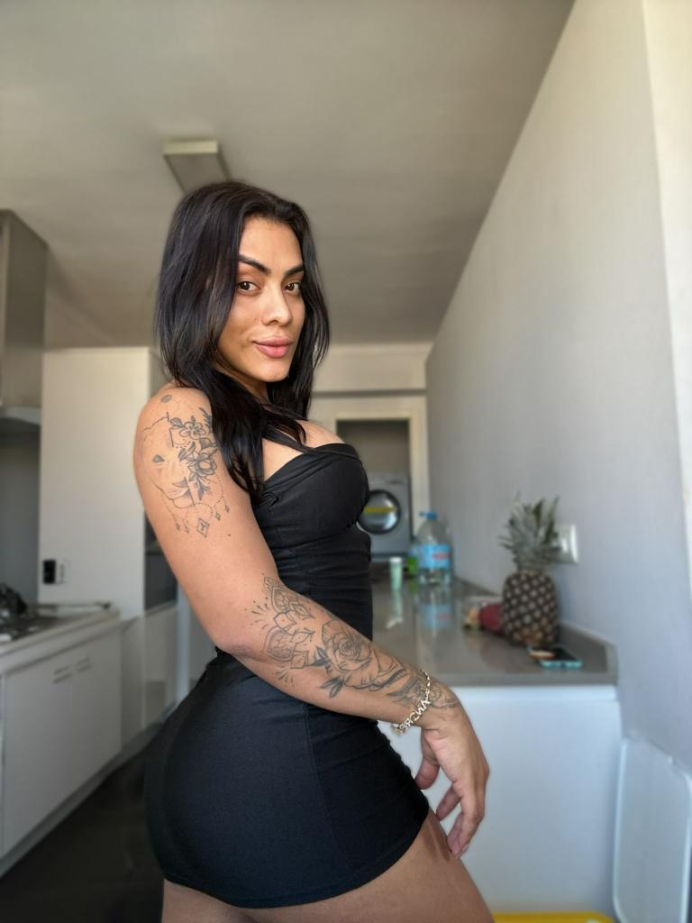 664533009: Transexual en Ibiza