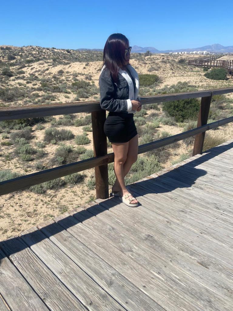 611261312: Chica busca chico en Alicante