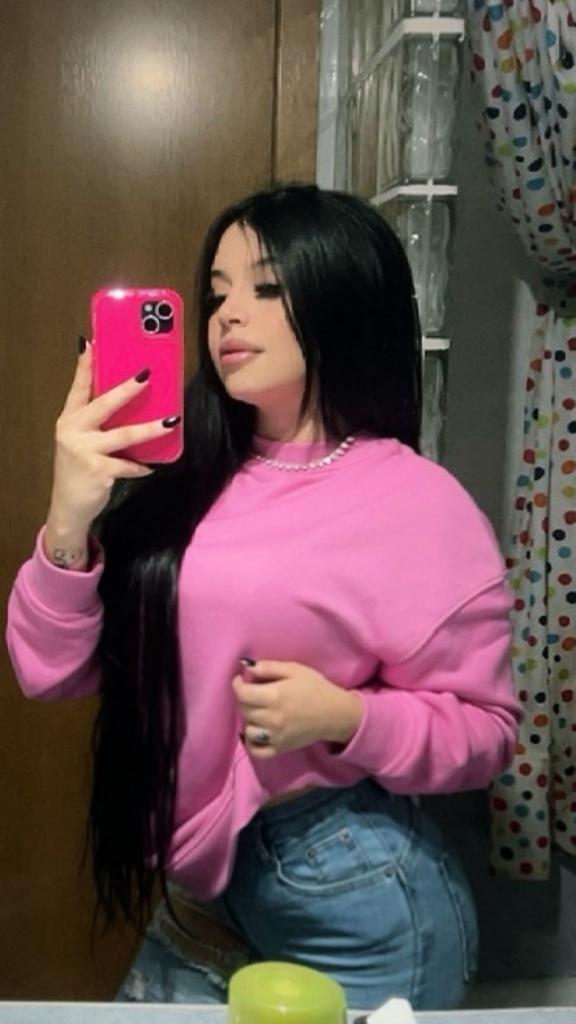 Chica busca chico en Ibiza: 